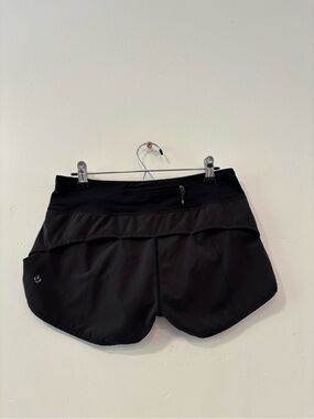 Lululemon Shorts Women’s 4 Black Run Speed Up Lined Yoga Gym Sports 2.5” Inseam